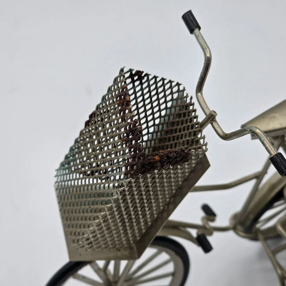 Vtg Novelty Bicycle Salt & Pepper Shakers‎ Set Metal Holder Glass Pamaya Taiwan